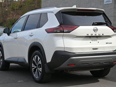 Used 2023 Nissan Rogue SV w/ SV Premium B Package AWD/4WD image 4