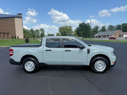 Used 2022 Ford Maverick XL w/ Equipment Group 100A Standard AWD/4WD image 2