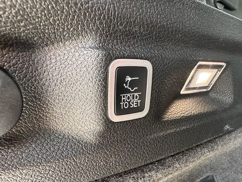 Used 2024 Jeep Grand Cherokee L Summit image 32