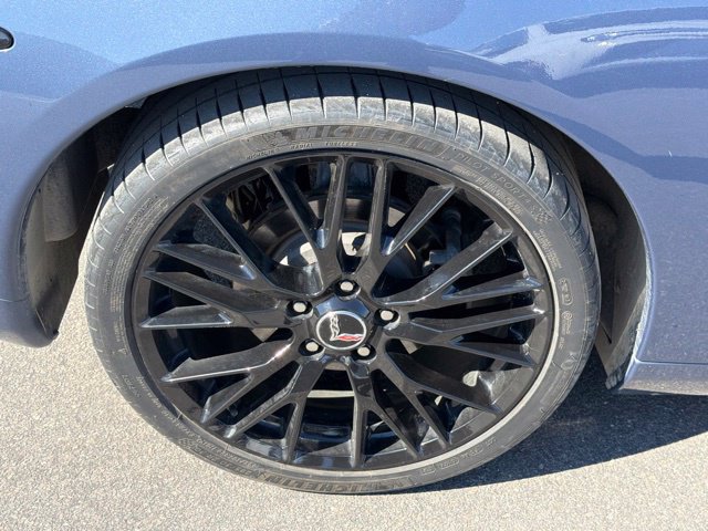 Used 2012 Chevrolet Corvette Coupe w/ 2LT Preferred Equipment Group RWD image 5