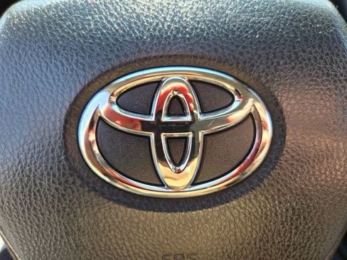 Used 2023 Toyota Camry SE image 27