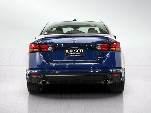Used 2023 Nissan Altima 2.5 SR AWD/4WD image 4