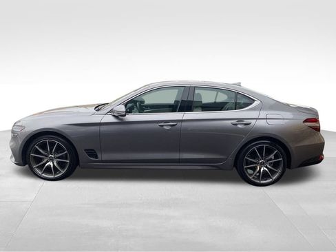 Used 2023 Genesis G70 2.0T image 10