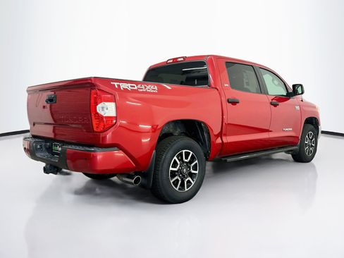 Used 2017 Toyota Tundra SR5 w/ TRD Off Road Package AWD/4WD image 9