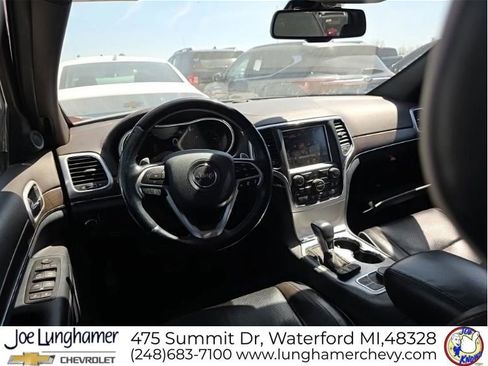 Used 2016 Jeep Grand Cherokee Overland w/ Advanced Technology Group AWD/4WD image 6