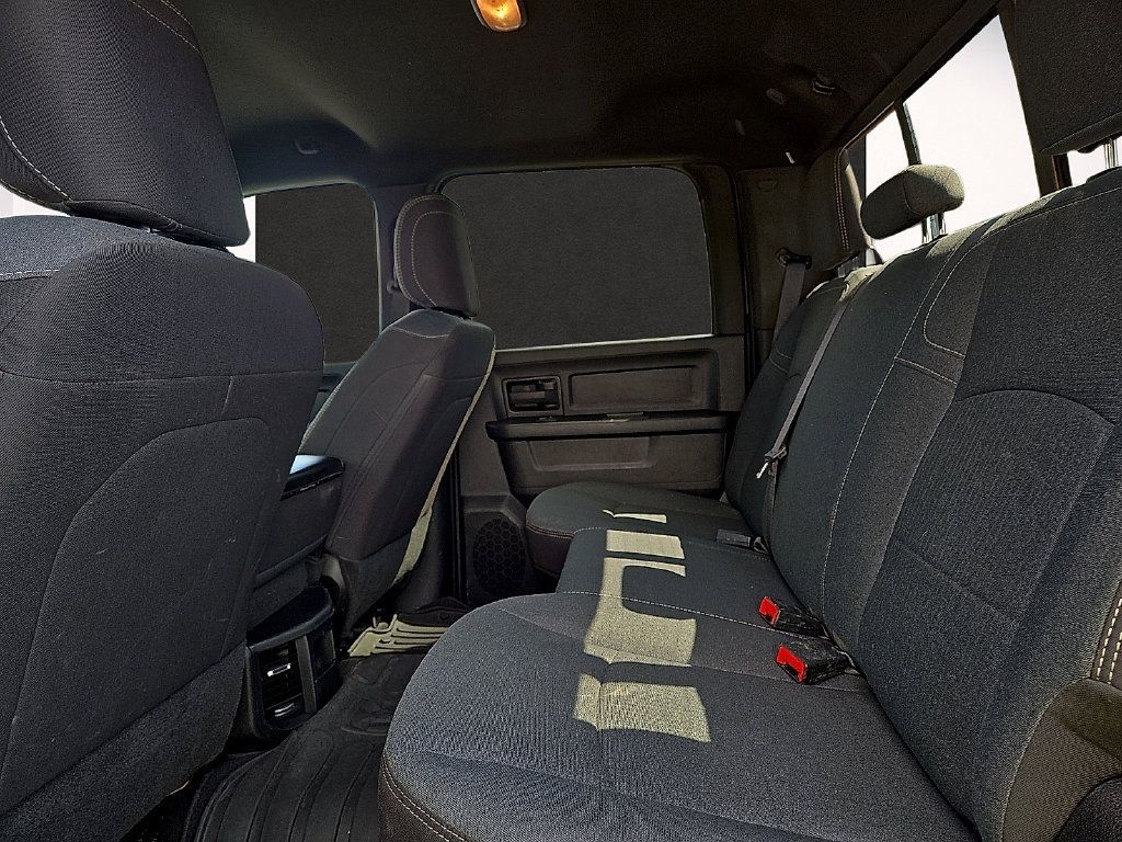 Used 2024 RAM 2500 Tradesman w/ Chrome Appearance Group AWD/4WD image 8
