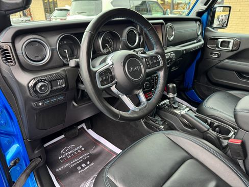 Used 2023 Jeep Wrangler Unlimited Rubicon 4xe w/ Dual Top Group image 43