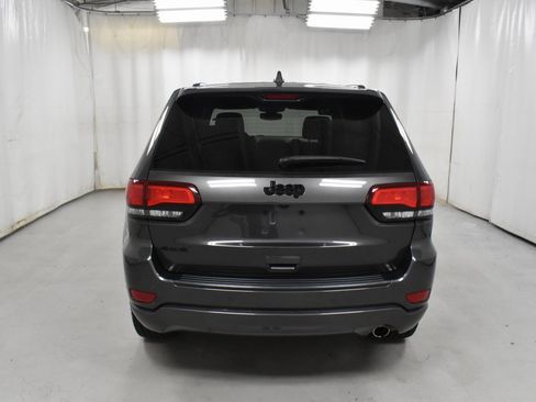 Used 2019 Jeep Grand Cherokee Altitude image 6