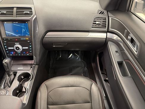 Used 2019 Ford Explorer Sport w/ Equipment Group 401A AWD/4WD image 25