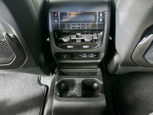 Used 2025 Jeep Grand Cherokee L Laredo w/ Luxury Tech Group I RWD image 22