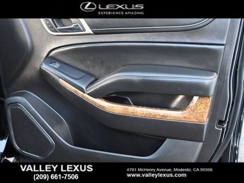 Used 2015 GMC Yukon Denali w/ Premium Package image 17