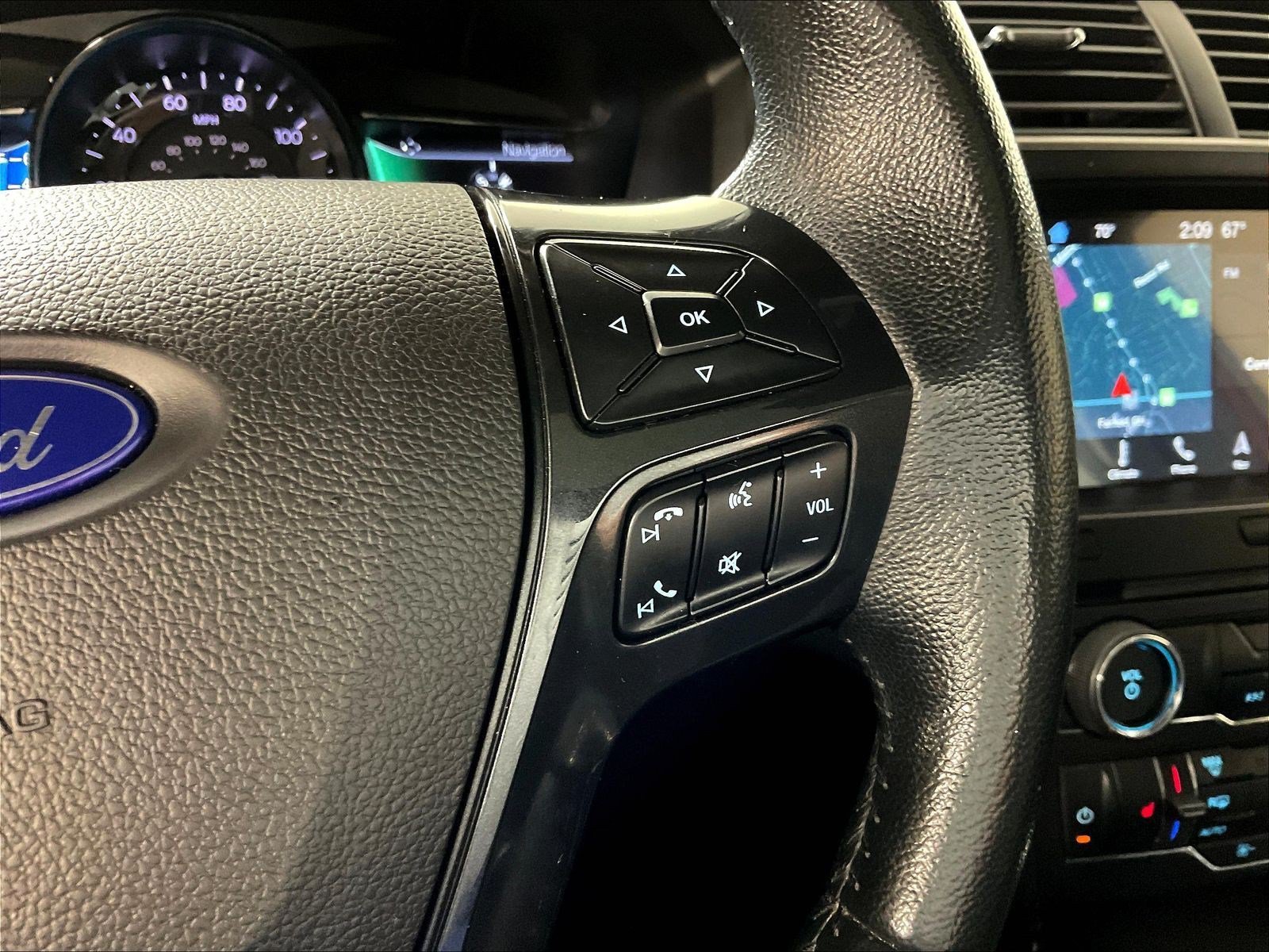 Used 2018 Ford Explorer XLT w/ Equipment Group 202A AWD/4WD image 12