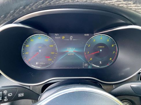 Used 2021 Mercedes-Benz GLC 300 4MATIC image 15