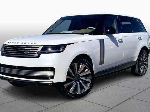 New 2026 Land Rover Range Rover SV image 1