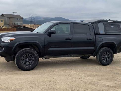 Used 2021 Toyota Tacoma SR image 5