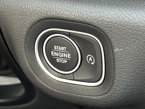 Certified 2024 Mercedes-Benz GLS 450 4MATIC image 32