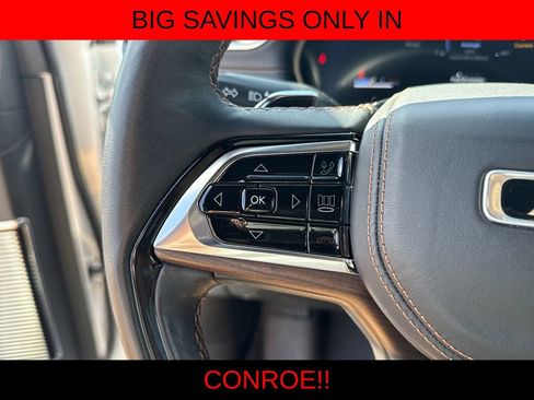 Used 2023 Jeep Grand Cherokee Summit w/ Adv Protech Group IV AWD/4WD image 16