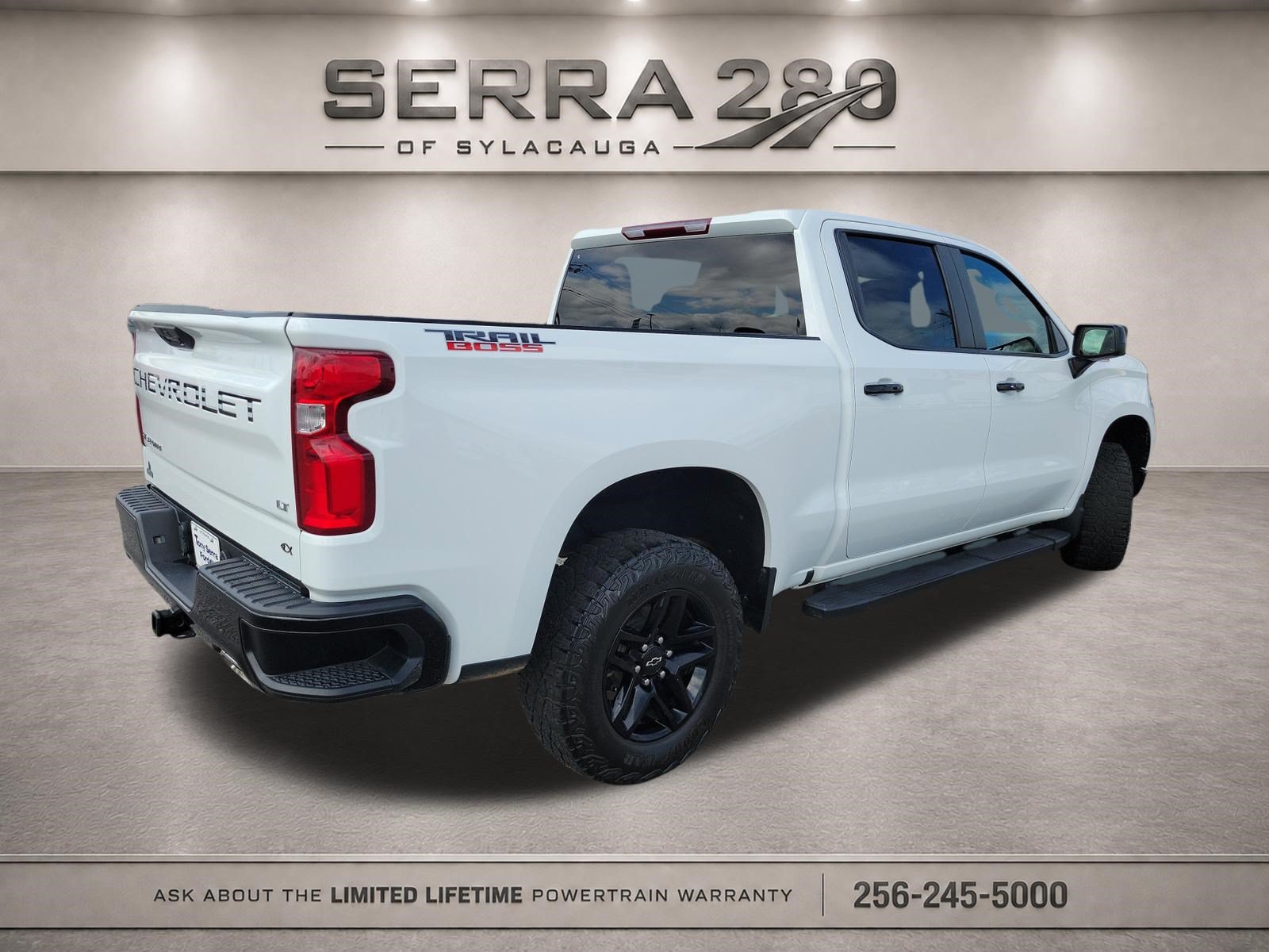Used 2024 Chevrolet Silverado 1500 LT Trail Boss w/ Protection Package AWD/4WD image 5