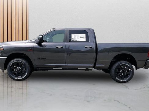 New 2026 RAM 2500 Laramie AWD/4WD image 11
