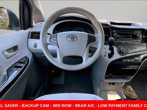 Used 2013 Toyota Sienna LE FWD image 8