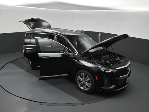 Used 2024 Cadillac XT6 Premium Luxury w/ Technology Package AWD/4WD image 59