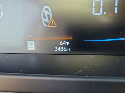 Used 2025 Hyundai Elantra Sport image 22