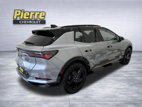 New 2026 Chevrolet Equinox EV RS image 7