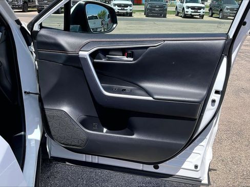 Used 2024 Toyota RAV4 Adventure image 22