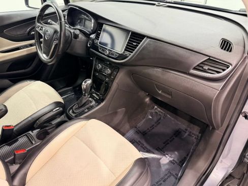 Used 2019 Buick Encore Preferred AWD/4WD image 36