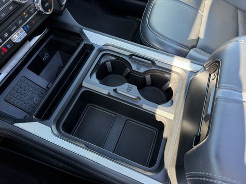 Used 2025 Ford F450 Platinum w/ FX4 Off-Road Package image 24