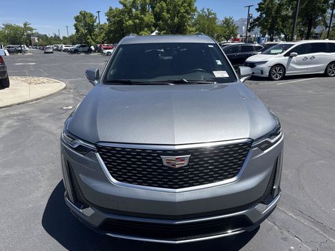 Used 2024 Cadillac XT6 Premium Luxury AWD/4WD image 3