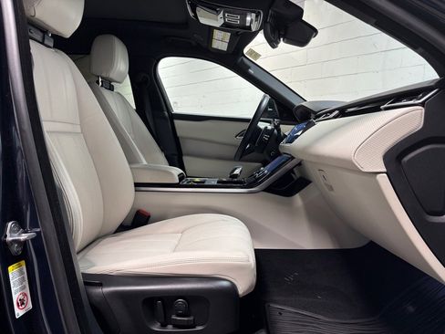 Used 2021 Land Rover Range Rover Velar R-Dynamic S image 31