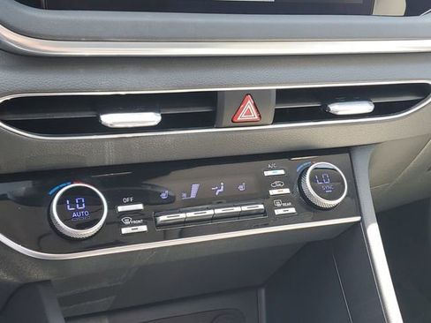 Certified 2023 Hyundai Sonata SEL w/ Convenience Package FWD image 19