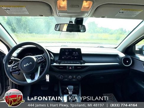 Used 2024 Kia Forte LXS FWD image 11