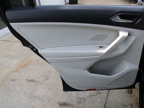 Certified 2024 Volkswagen Tiguan SE R-Line w/ MDO Package, Two-Row image 21