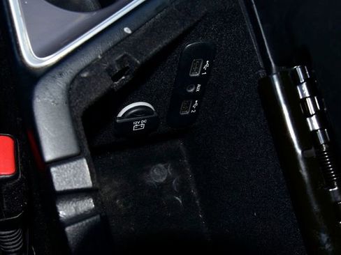 Used 2022 Dodge Challenger GT AWD/4WD image 25