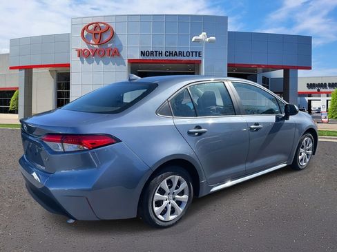 Used 2025 Toyota Corolla LE image 8