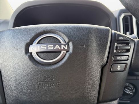 Certified 2025 Nissan Frontier SV image 26