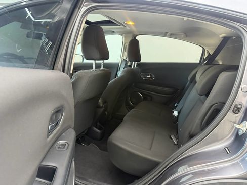 Used 2017 Honda HR-V EX image 19