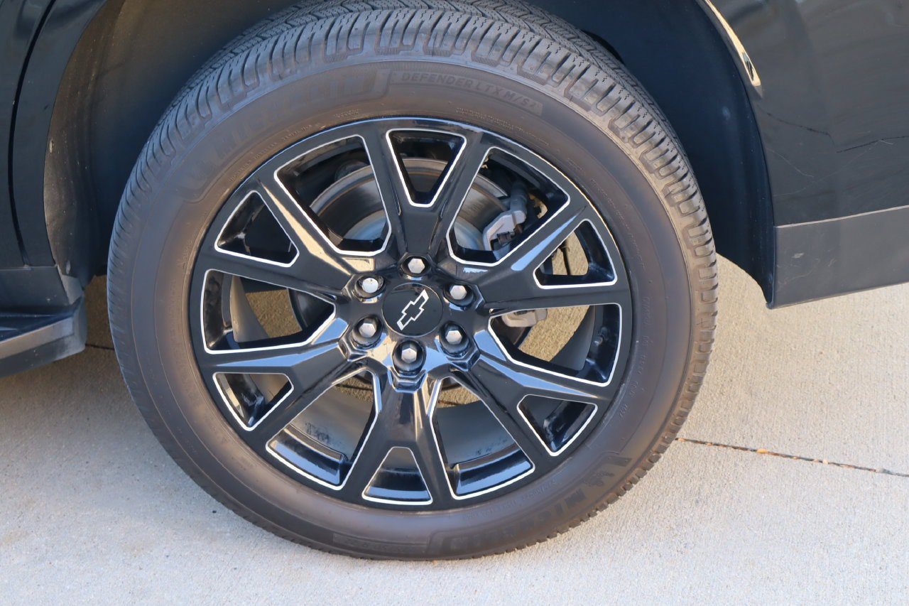 Used 2023 Chevrolet Tahoe High Country AWD/4WD image 31