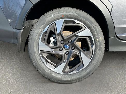 Certified 2025 Subaru Crosstrek 2.5i Limited w/ Popular Package #4A image 30