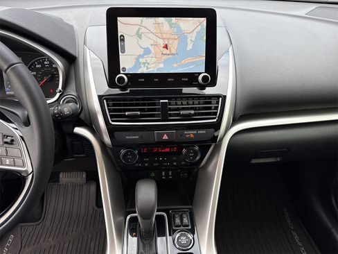 Used 2024 Mitsubishi Eclipse Cross SE image 30