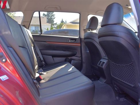 Used 2014 Subaru Outback 3.6R Limited image 23