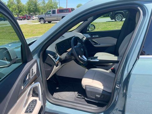 Used 2024 BMW X1 xDrive28i w/ Premium Package AWD/4WD image 7