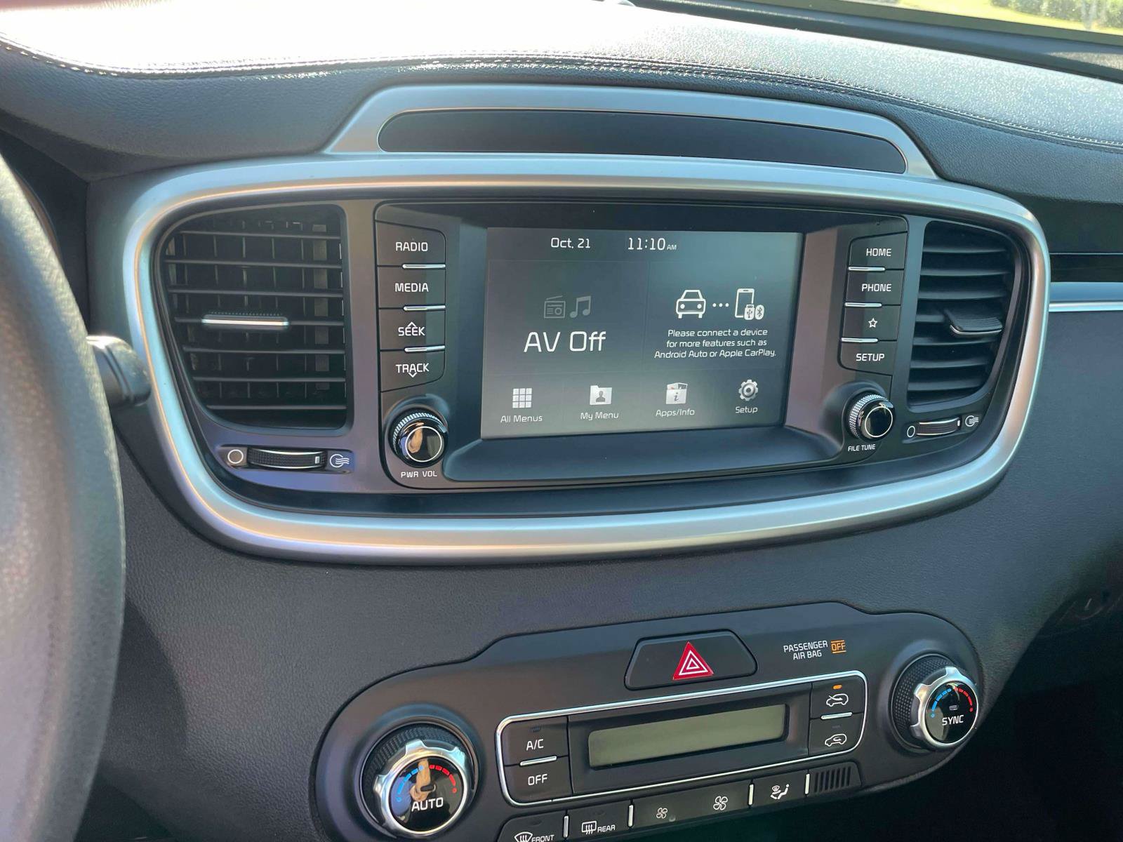 Used 2019 Kia Sorento AWD V6 image 18