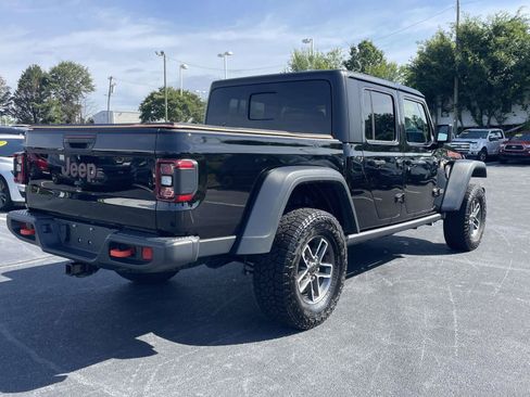 Used 2024 Jeep Gladiator Mojave w/ Convenience Group AWD/4WD image 7