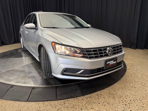 Used 2018 Volkswagen Passat 2.0T SE image 15