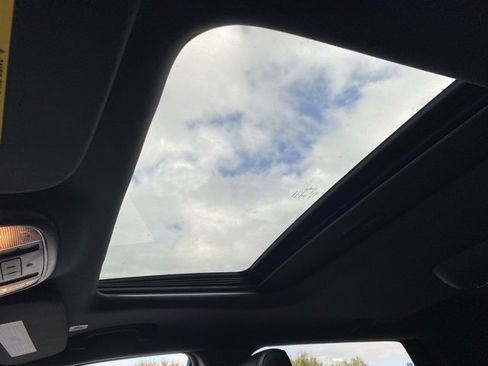 Used 2024 Dodge Durango GT image 24