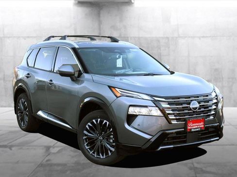 New 2026 Nissan Rogue Platinum w/ Platinum Premium Package image 2