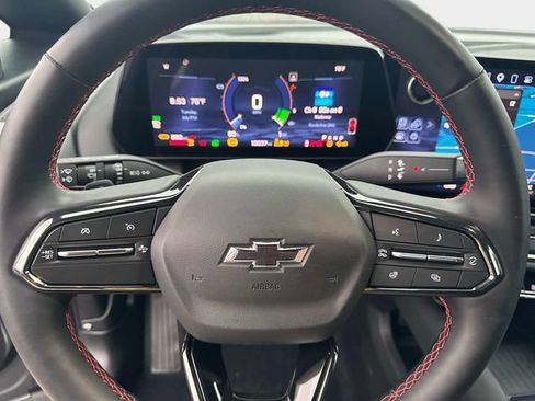 Used 2024 Chevrolet Equinox EV RS FWD image 25